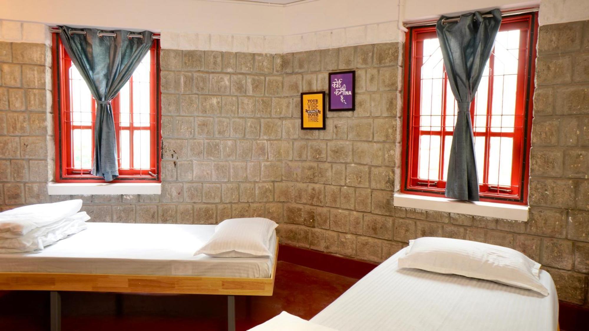 Hostel Roambay - Gokulam Mysuru Zewnętrze zdjęcie